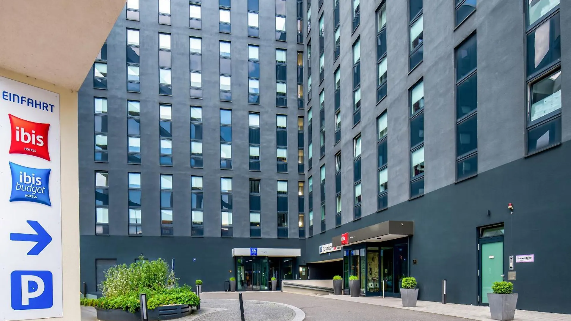 Ibis Hamburg City 3*,  Germany
