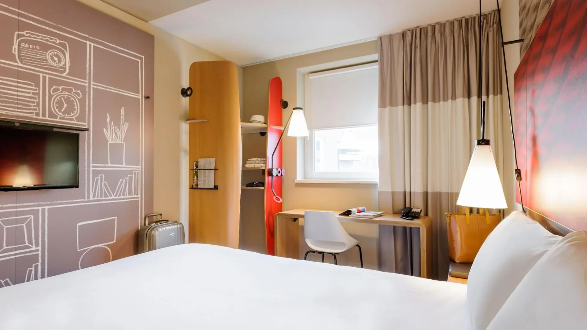 Ibis Hamburg City 3*,