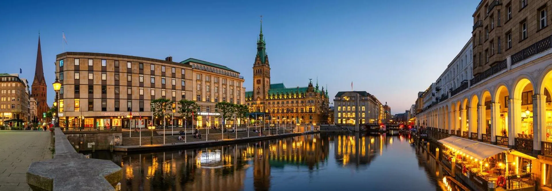 Ibis Hamburg City 3*,