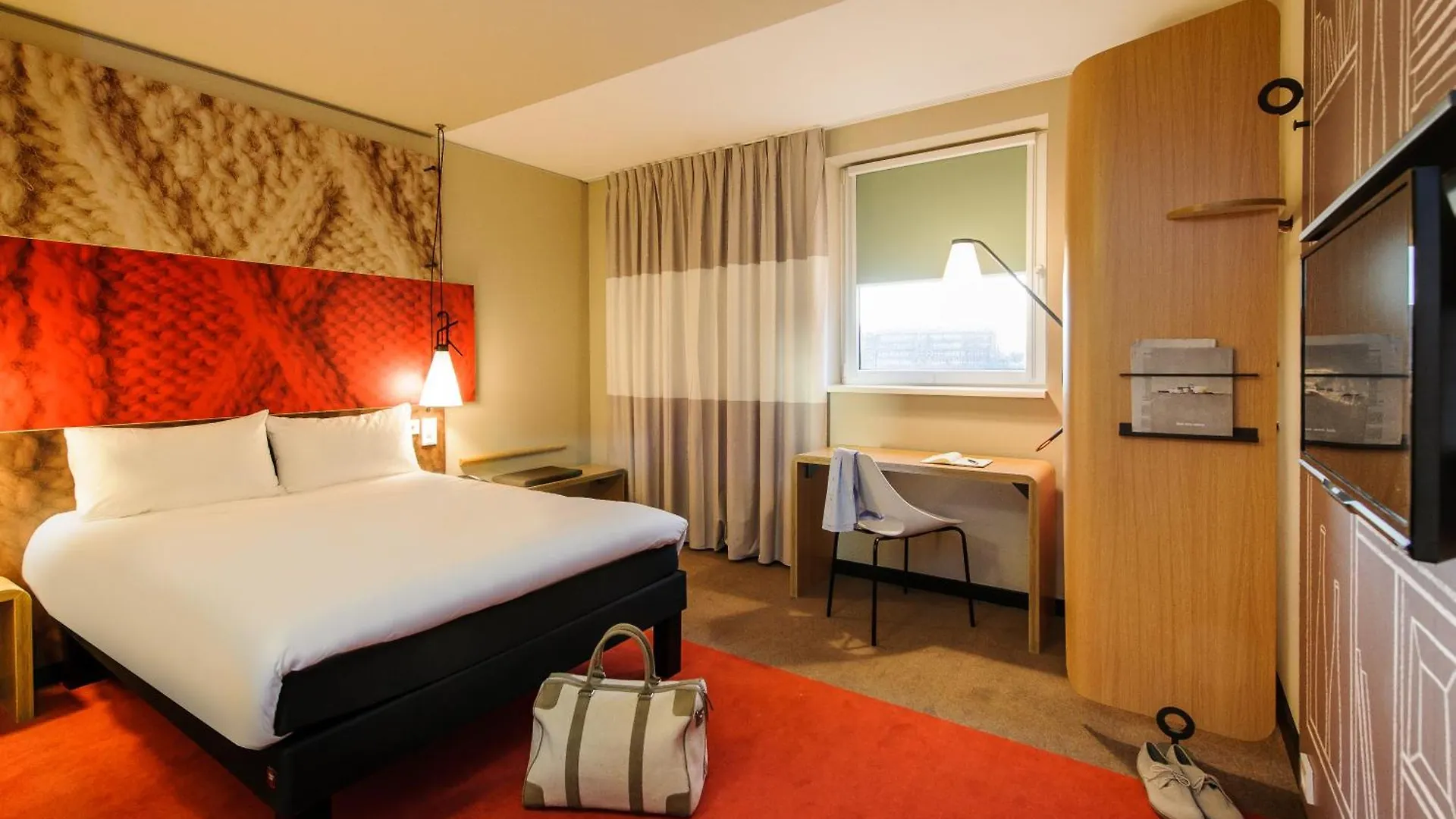Ibis Hamburg City 3*,  Germany